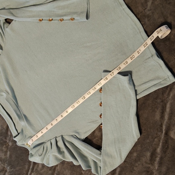 NWT puffy sleeve shirt - Picture 3 of 6